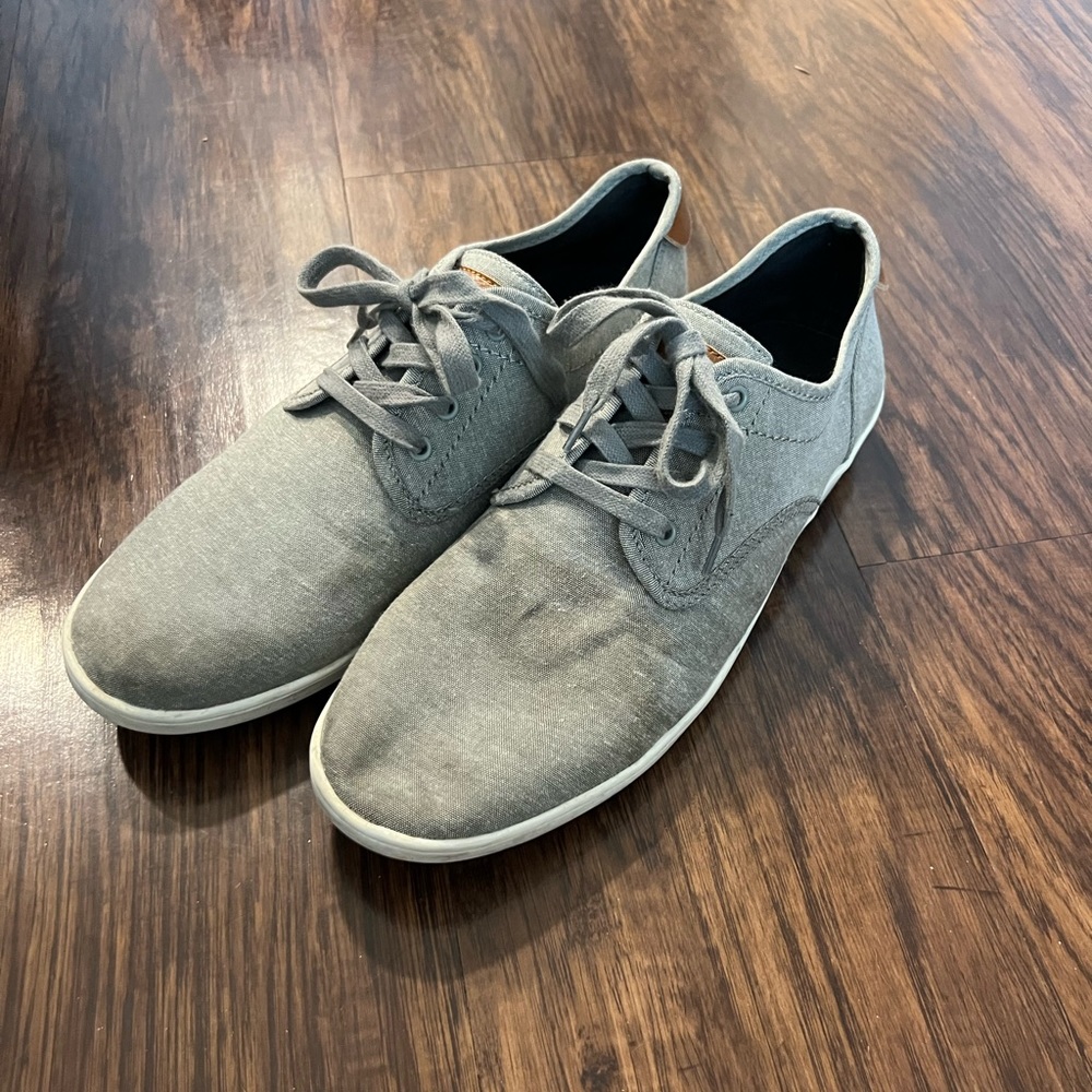 Steve Madden Grey Canvas Fenta Sneaker Size 10.5